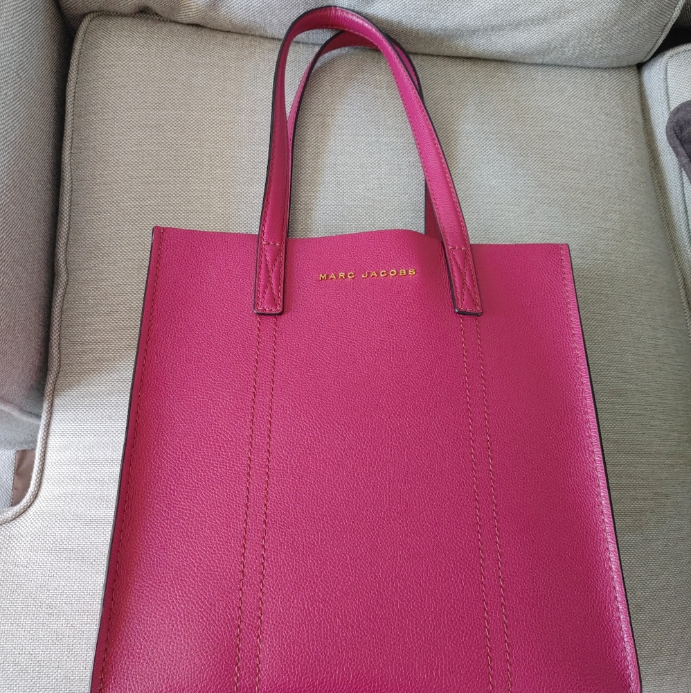 Gorgeous Magenta Marc Jacobs Tote "boysenberry"